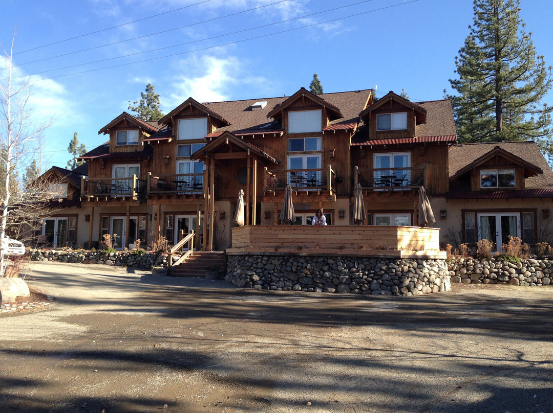 Chalet View Lodge主图