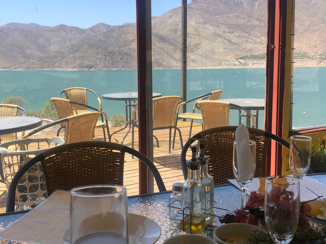 Cafetería Isla Puclaro