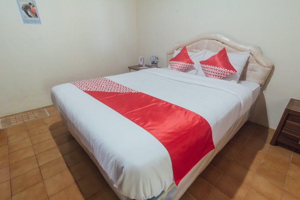 Oyo 1688 Collin Beach Hotel主图