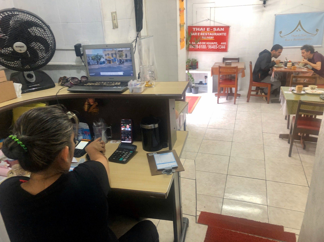 E-San Bar E Restaurante