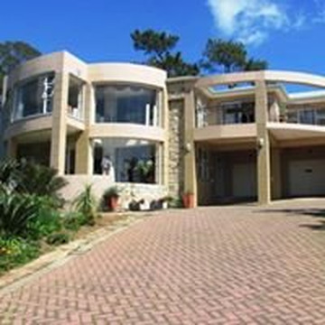 Lumley's Place Guesthouse主图