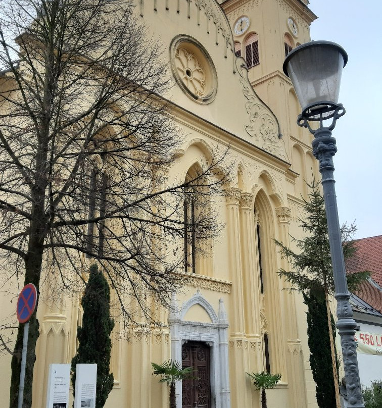 Frančiškanska cerkev, samostan in stara gimnazija景点图片