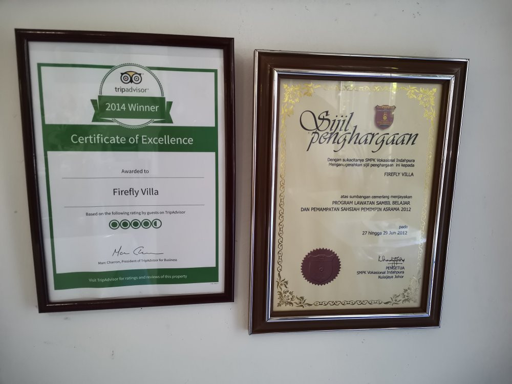 萤火虫别墅度假村主图