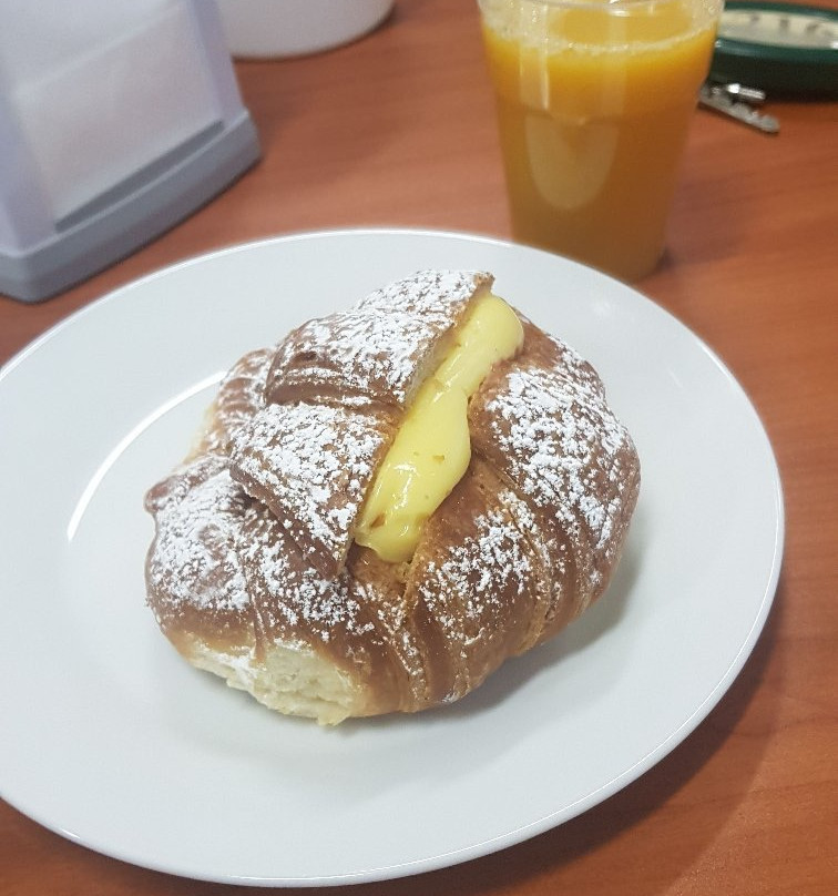 阿米奇教堂酒店主图