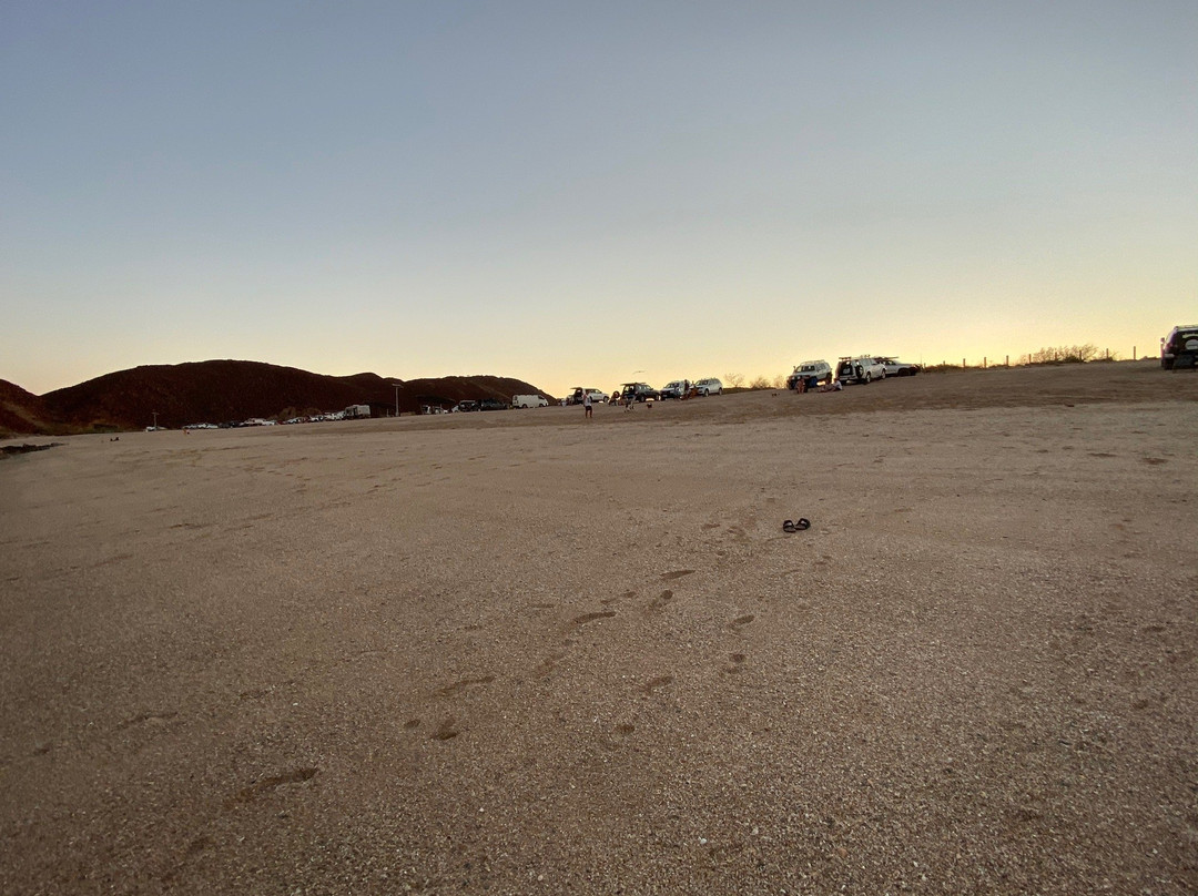 Staircase To The Moon-卡拉萨必去景点