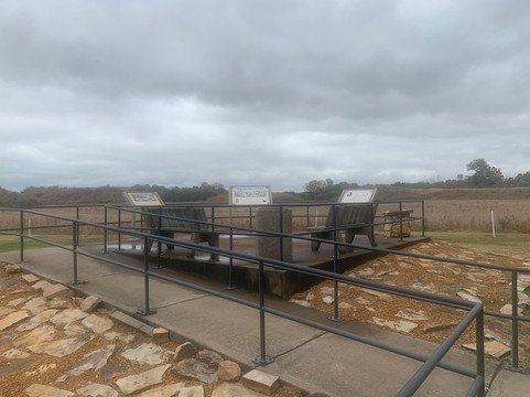 Kincaid Mounds-Brookport必去景点