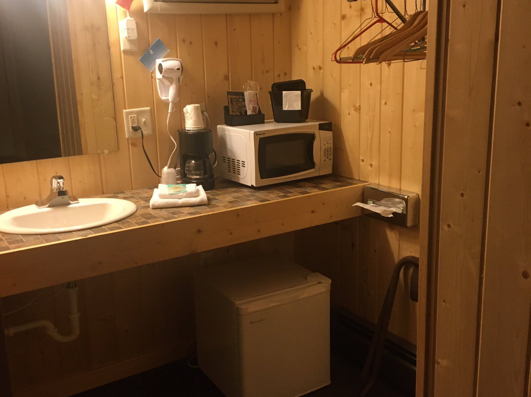 AmeriVu Inn & Suites主图