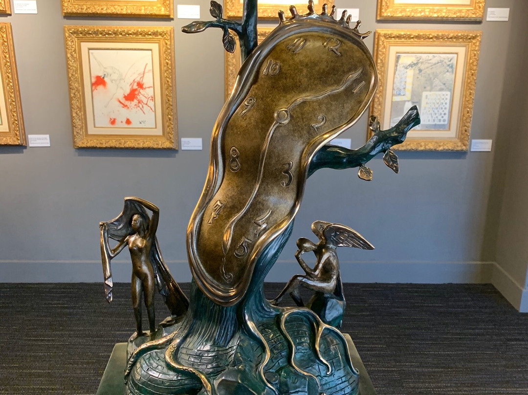 Monterey History & Arts Association: Salvador DalÍ-蒙特雷必去景点