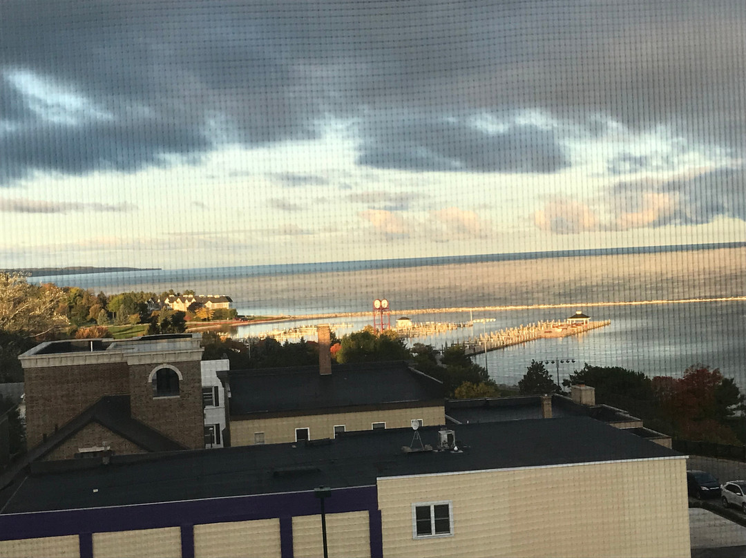 斯塔福德佩里酒店主图