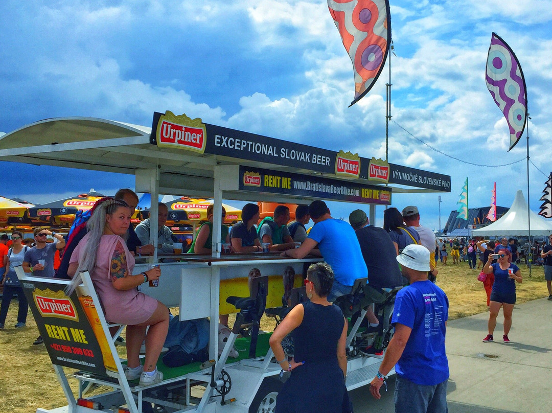 Beer Bike Bratislava-布拉迪斯拉发必去景点