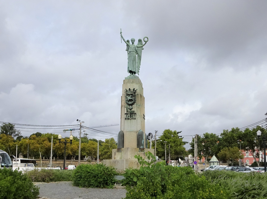Monumento aos Mortos da Grande Guerra-埃武拉必去景点
