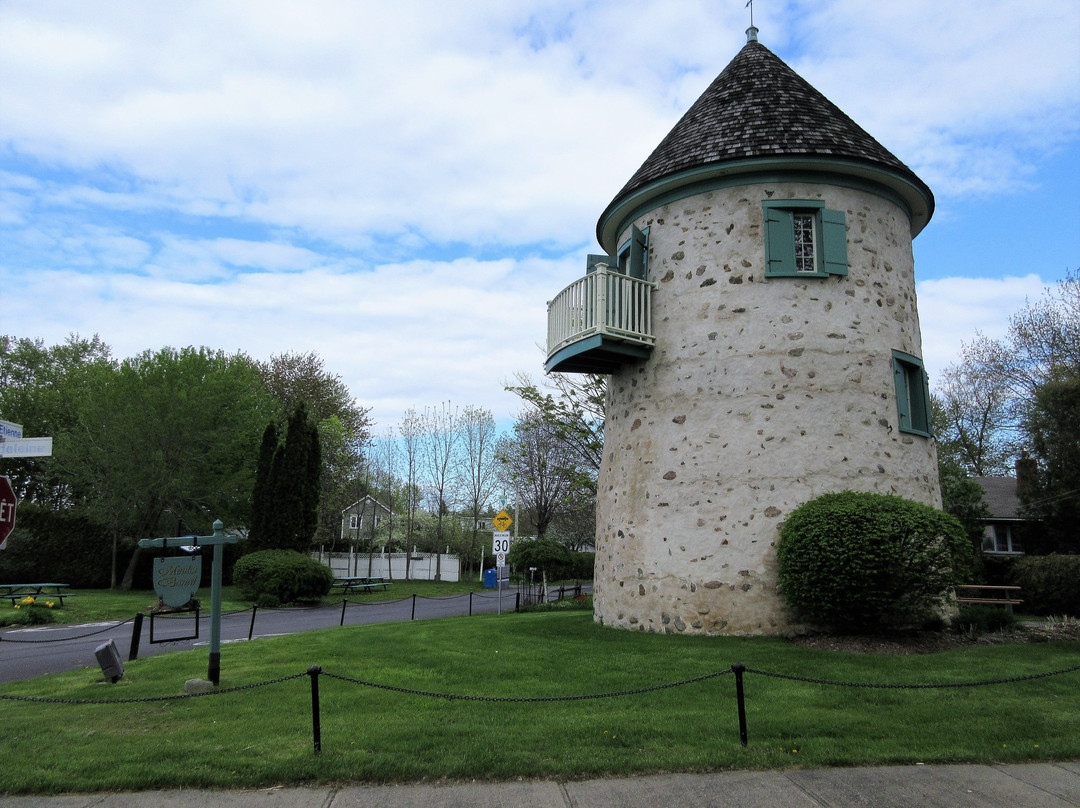 Saint Sulpice旅游景点-Moulin Banal