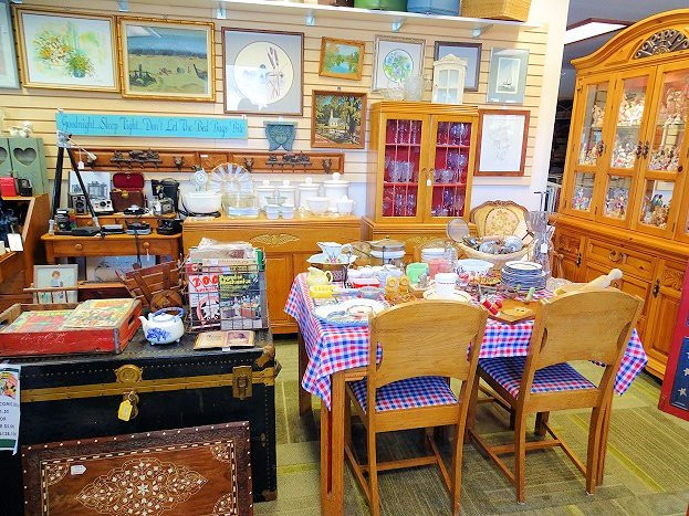 Horse Shoe旅游景点-Eagle Eye Antiques