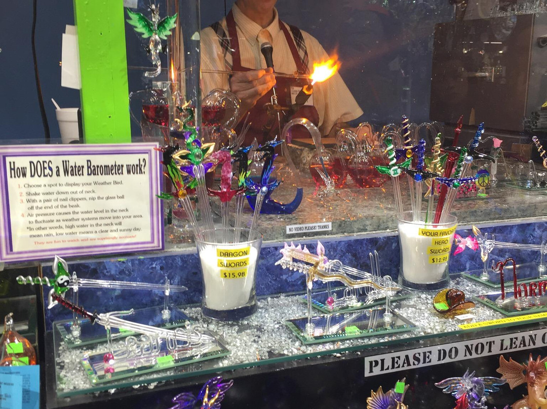 The Glassblowing Shop-海伦必去景点
