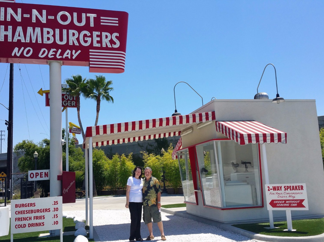 鲍德温公园旅游景点-Original in-N-Out Replica