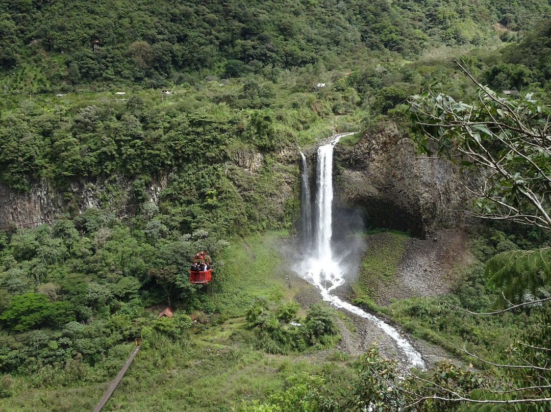 Cascada el Manto de la Novia景点图片