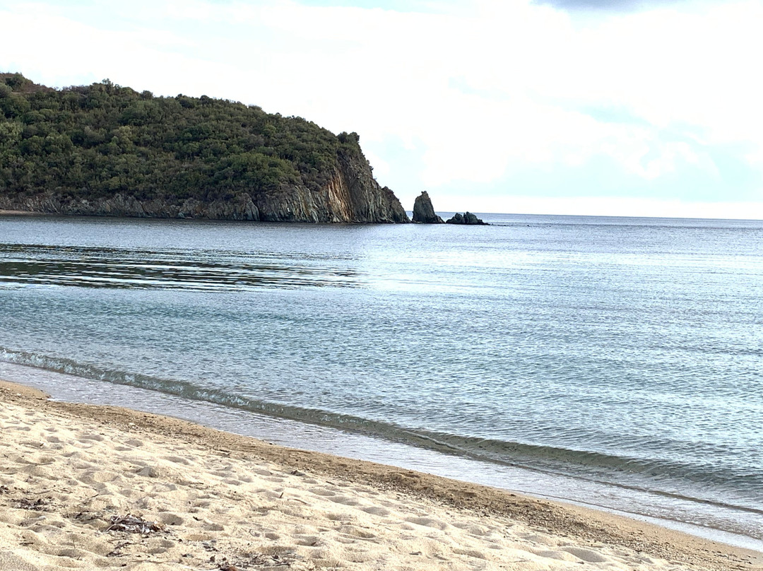 Azapiko Beach景点图片