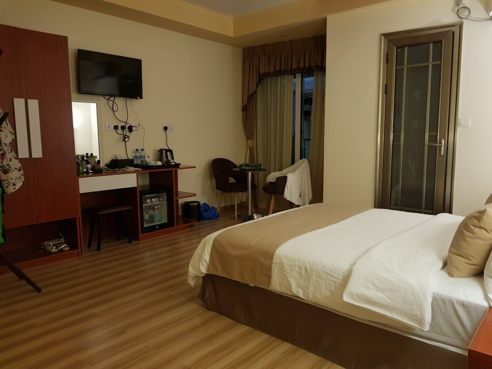 Rosemary Boutique主图