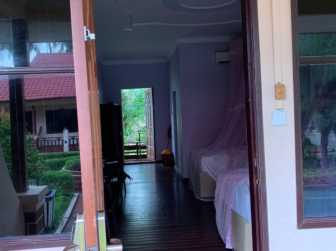 Golden Beach Resort Hotel主图