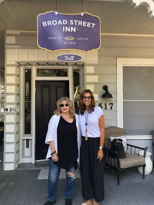 布洛德大街旅馆主图