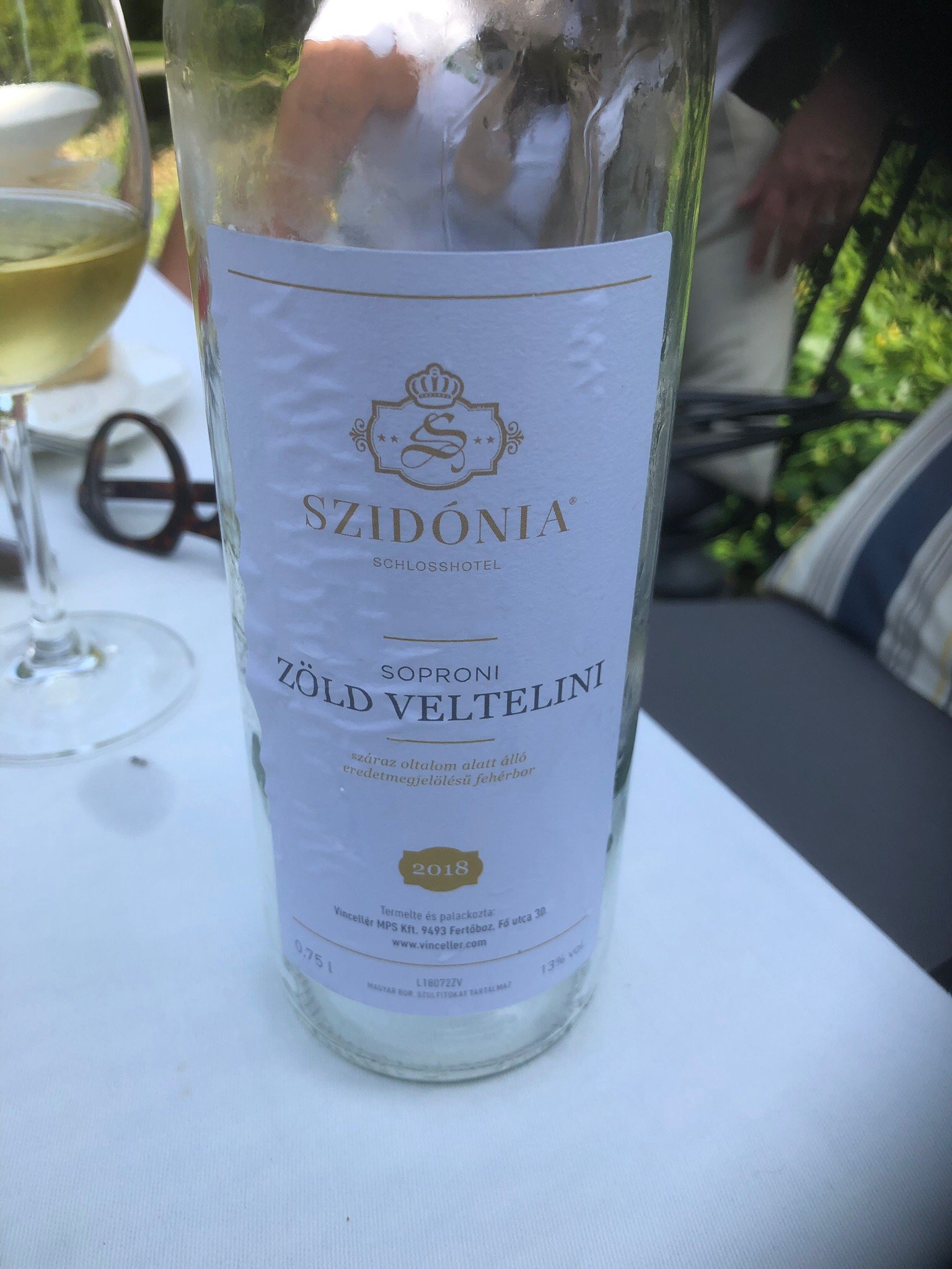 Szidonia Castle-官方
