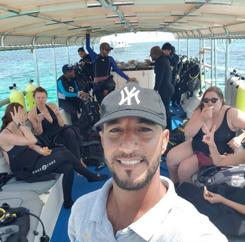 Rabdan Diving And Sea Tours-锡卜必去景点