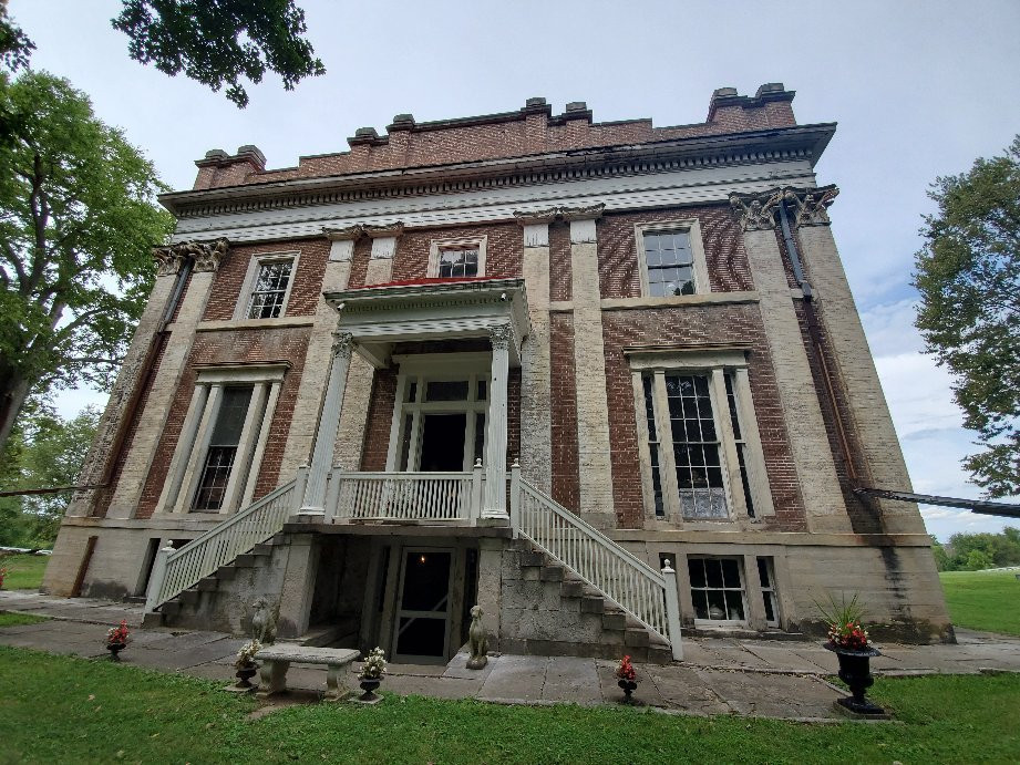 Ward Hall-Georgetown必去景点