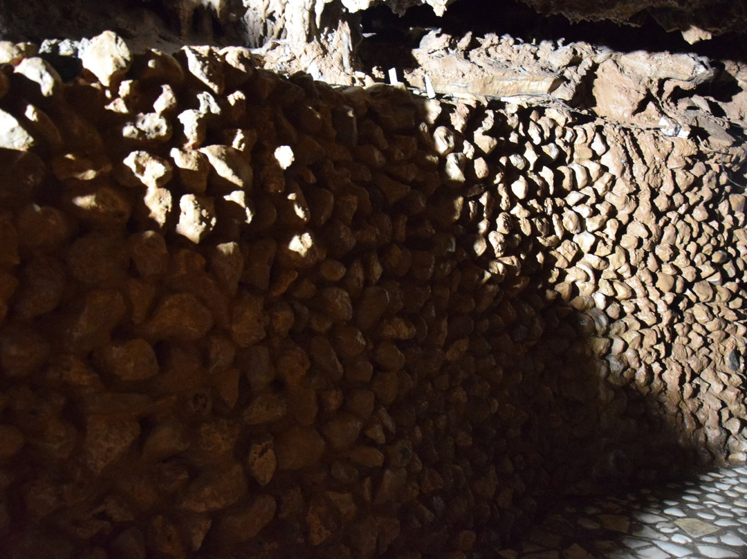 Ghoori Ghaleh Cave-Paveh必去景点