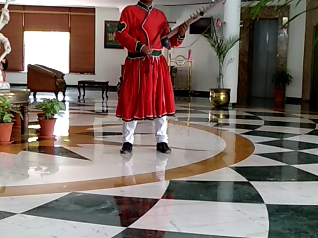 黄金宫殿度假酒店主图