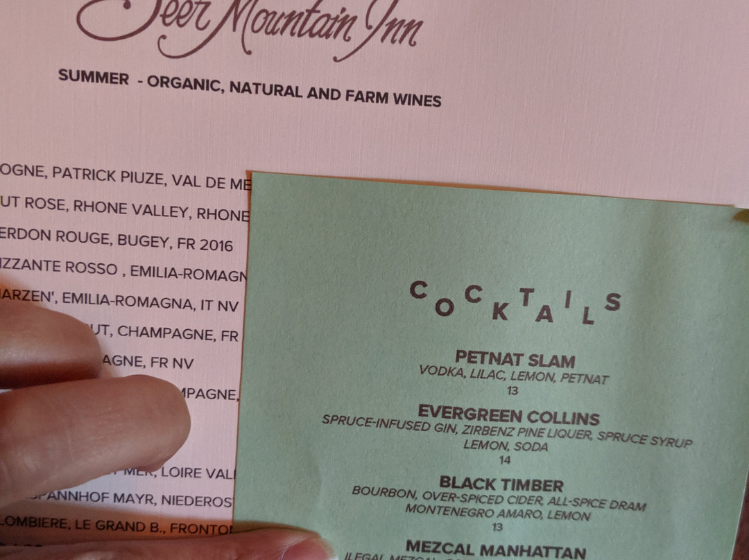 Deer Mountain Inn主图