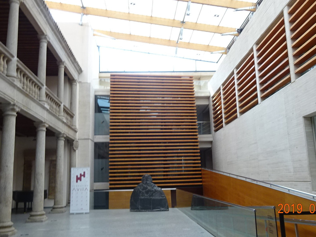 Palacio Los Serrano-阿维拉必去景点