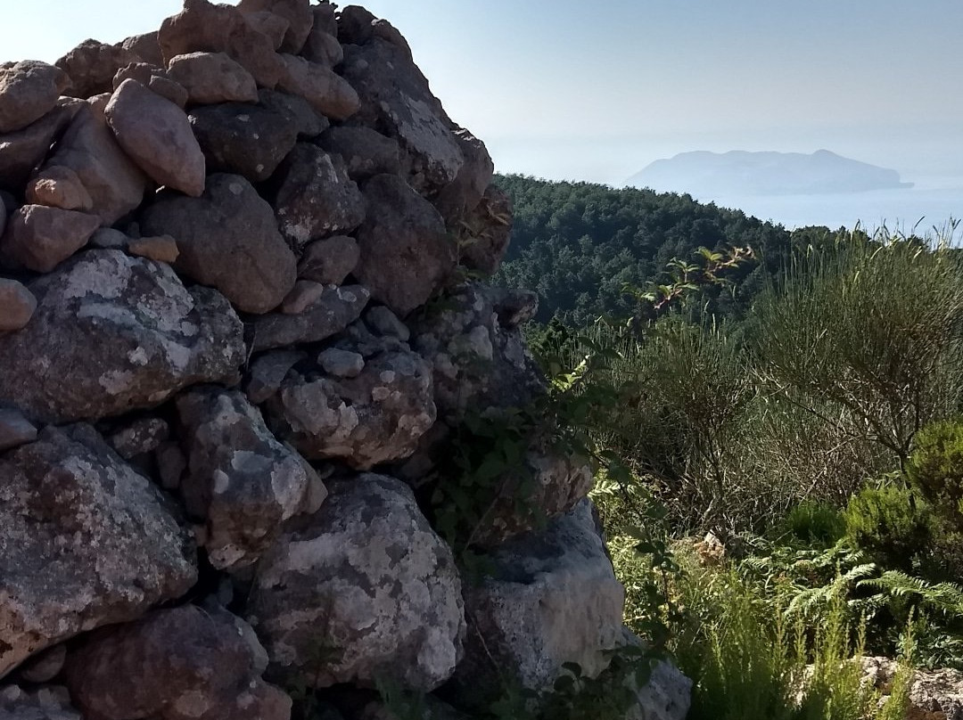 Monte Fossa delle Felci景点图片