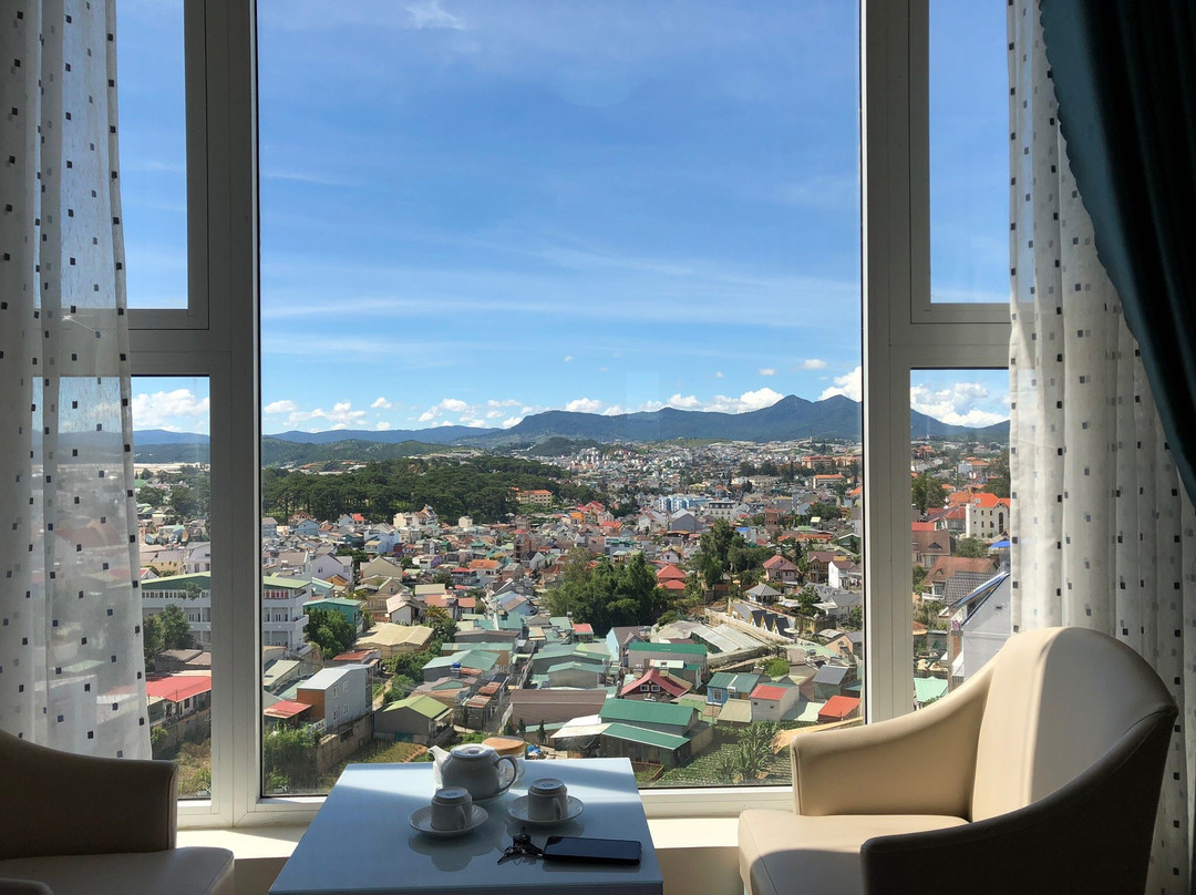 Rose Valley Hotel主图