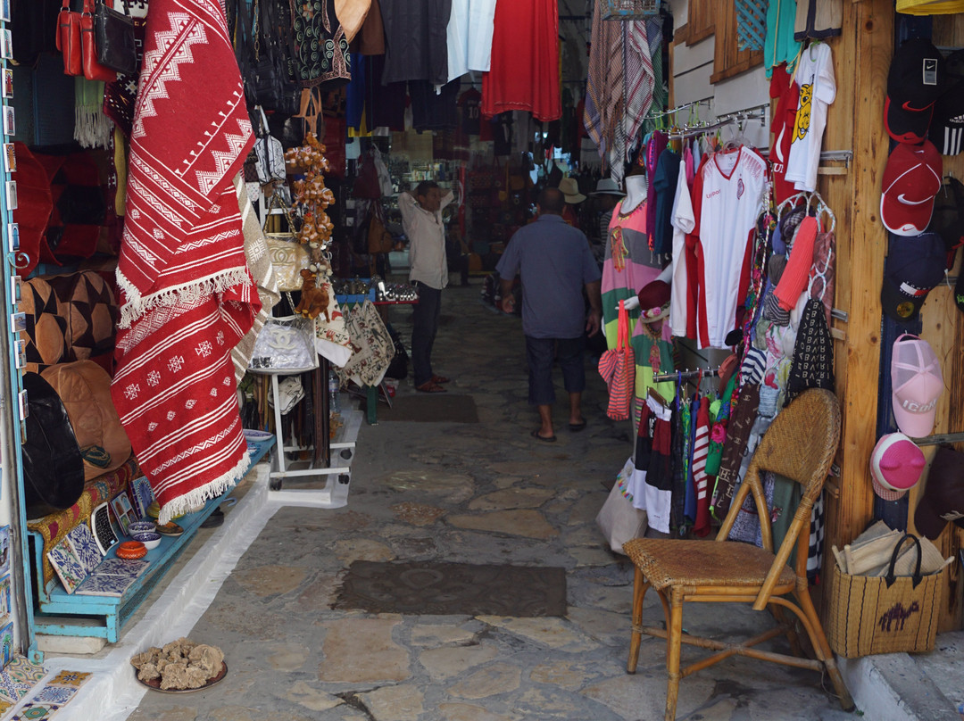 Center Commercial-哈玛麦德必去景点