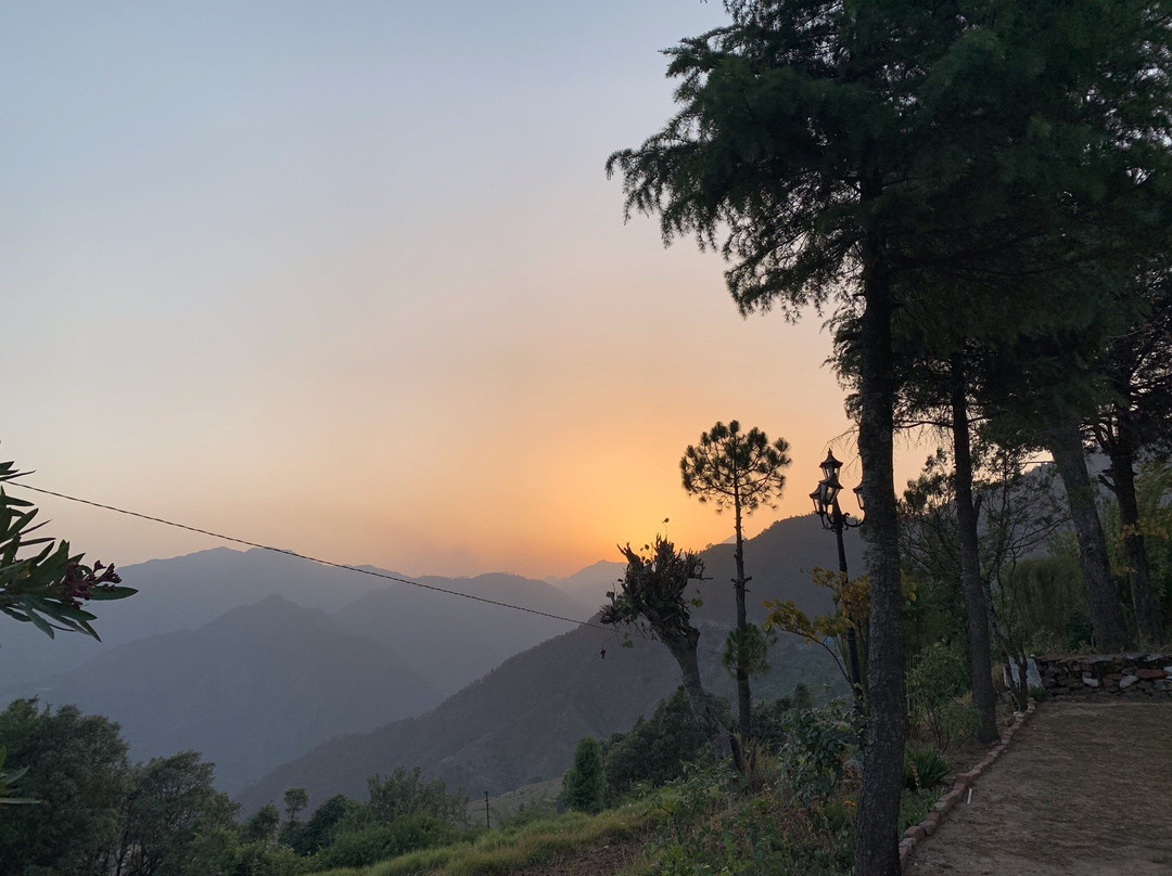 Classic Hill Top Resort主图