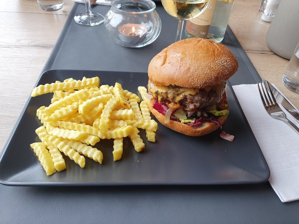 Emmerthal餐馆和美食-PUR PUR Baristo Mediterran