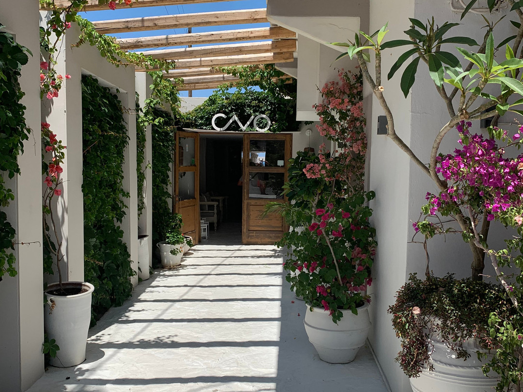 Cavo Seaside Suites主图