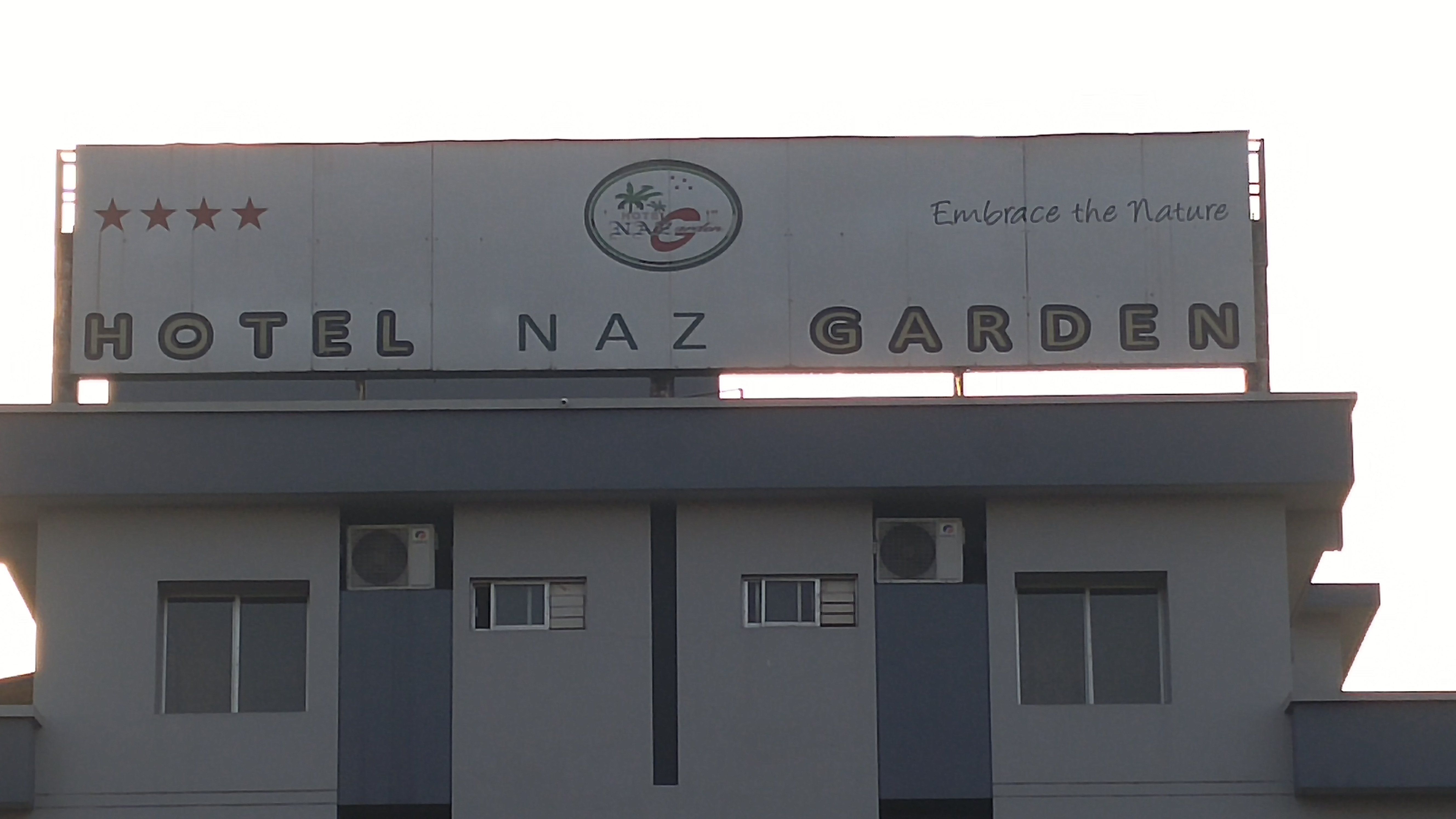 Hotel Naz Garden-浴室
