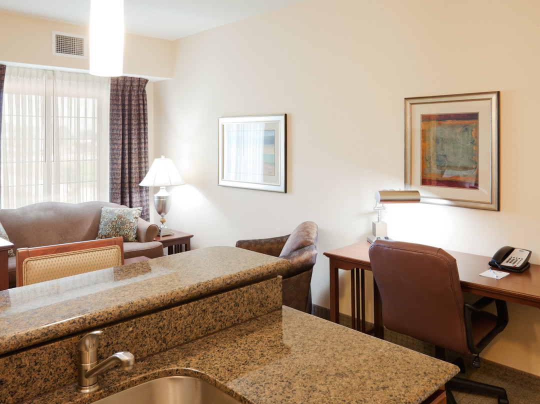 Staybridge Suites Lafayette-Airport by IHG主图