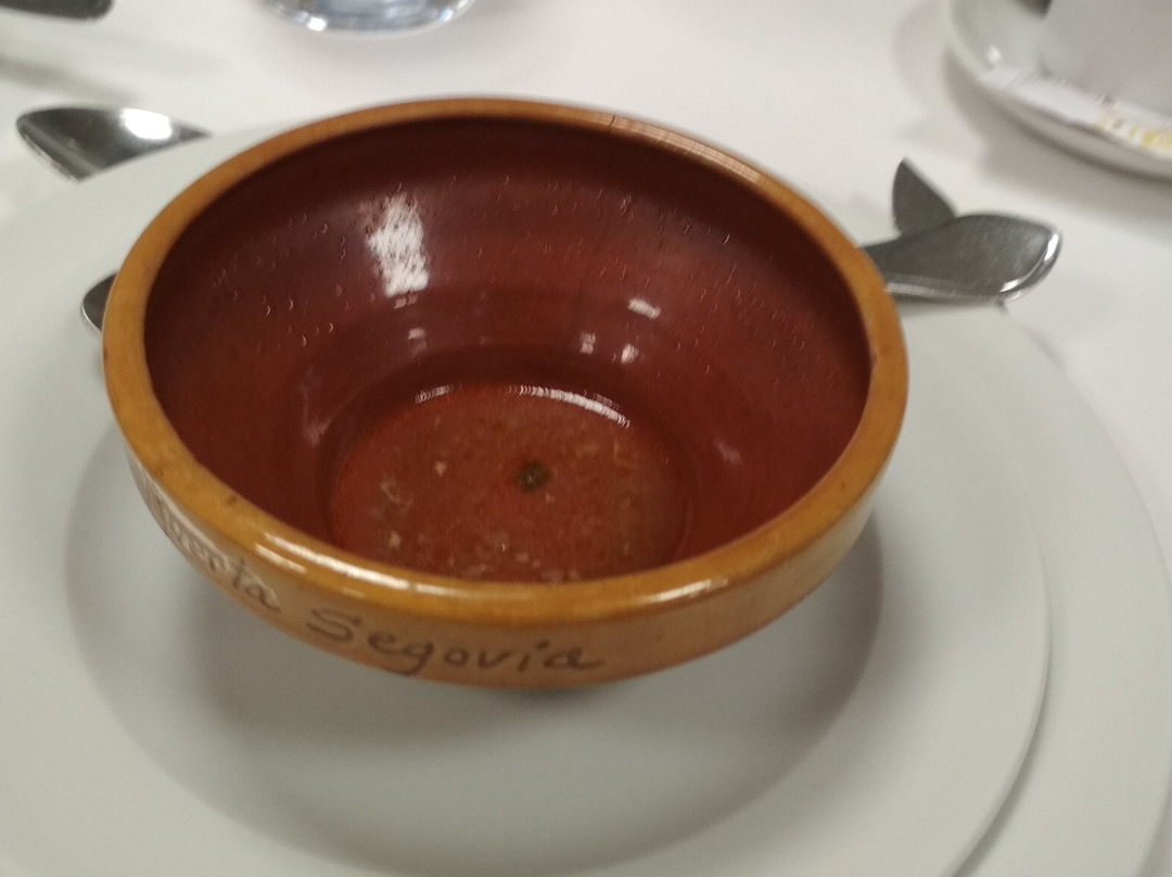 塞戈维亚之门酒店主图