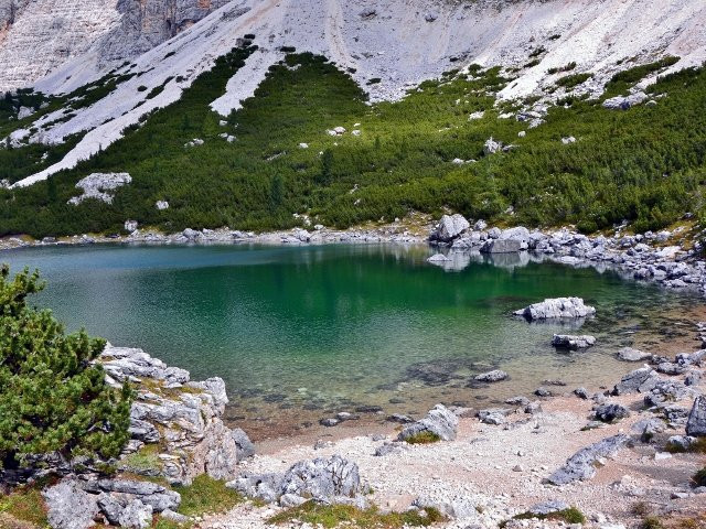 Lago Lagazuoi景点图片