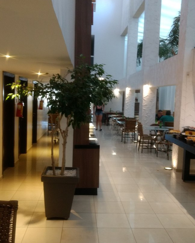 Oasis Tower Hotel主图