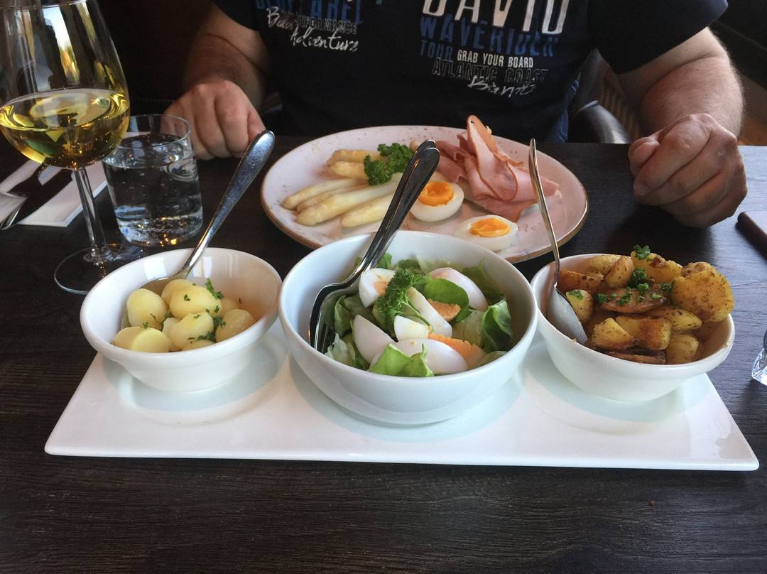 Biddinghuizen餐馆和美食-Dorhout Mees
