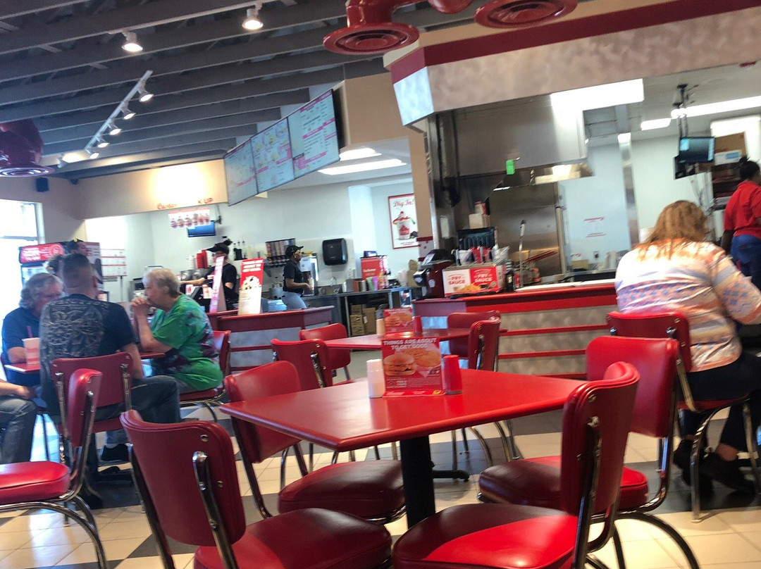 Freddy's Frozen Custard & Steakburgers