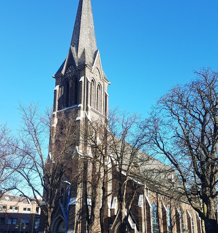 Kaarst旅游景点-Katholische Kirche St. Mauritius und Heilig Geist