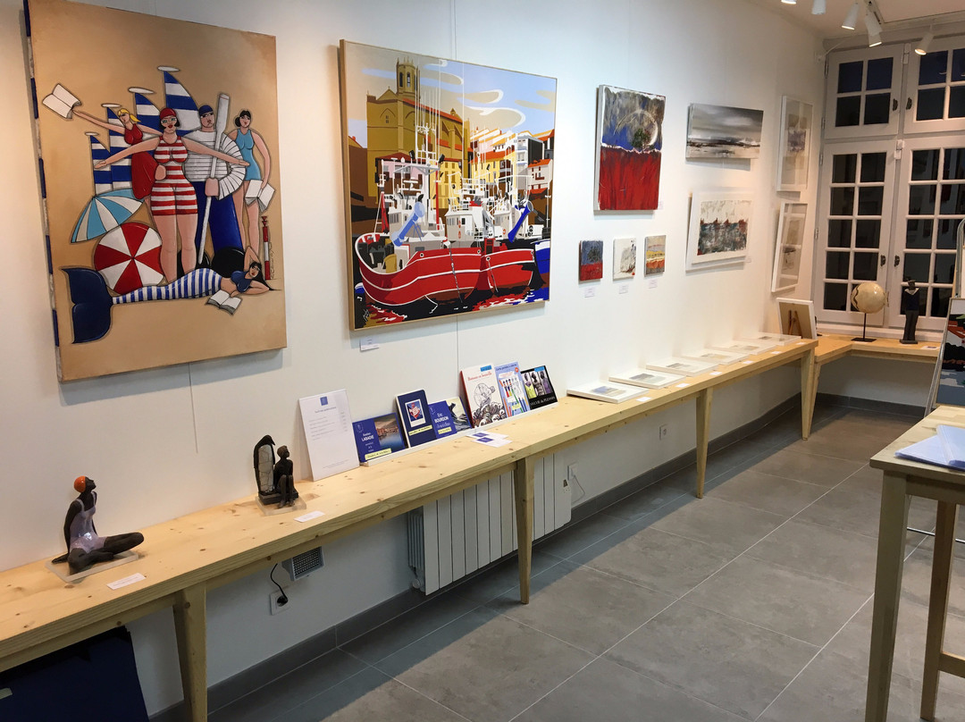 BLEU, la galerie景点图片