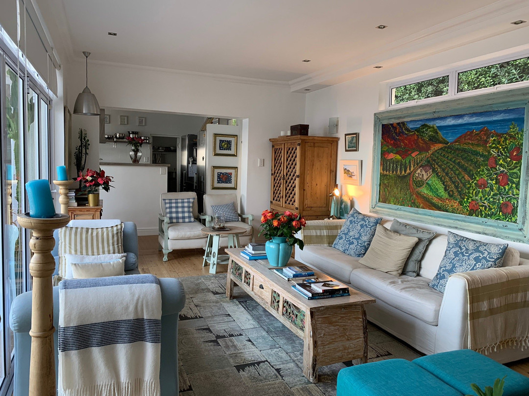 Watercolours House主图