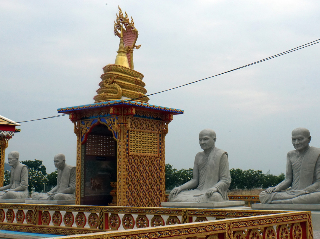 Wat Khao Din-攀武里必去景点