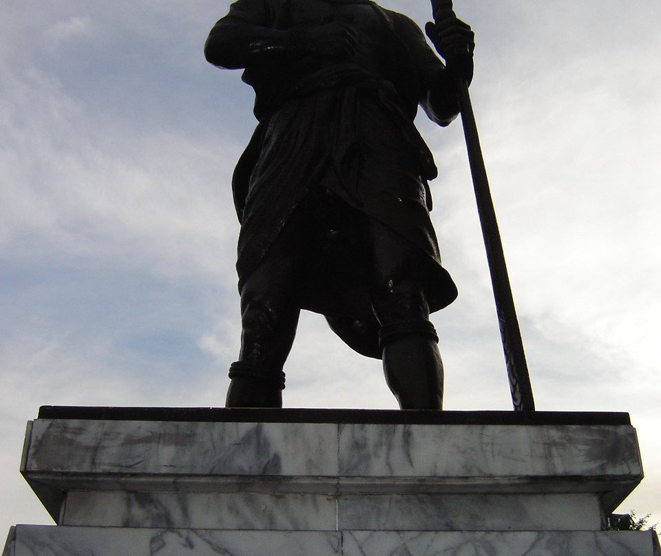 Sultan Kudarat Monument