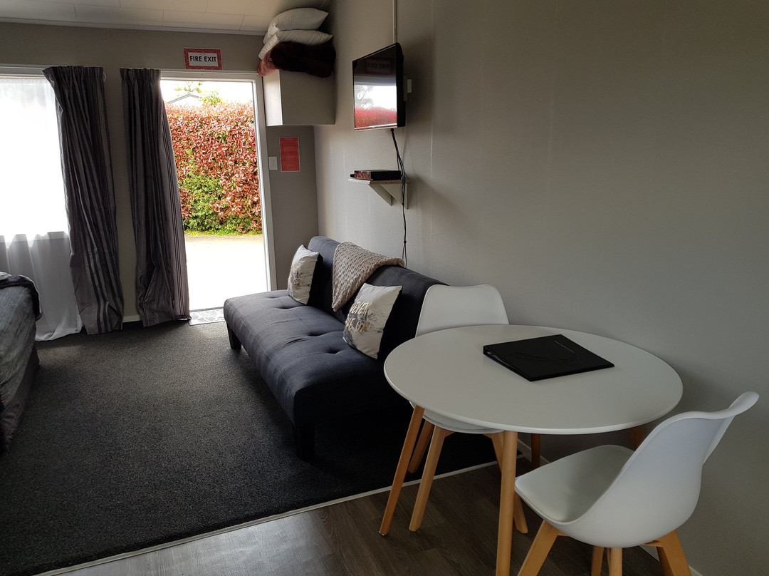 Leamington Spa Motel主图